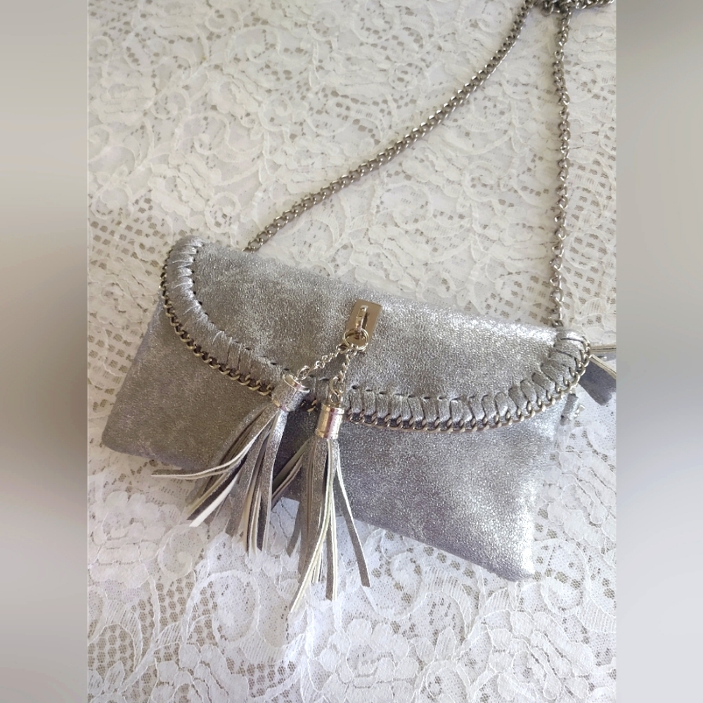 SONDRA ROBERTS SILVER CROSS BODY/CLUTCH